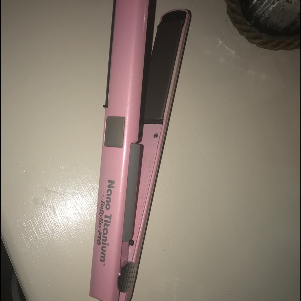 BabyBliss Pro Nano Titanium Straightener